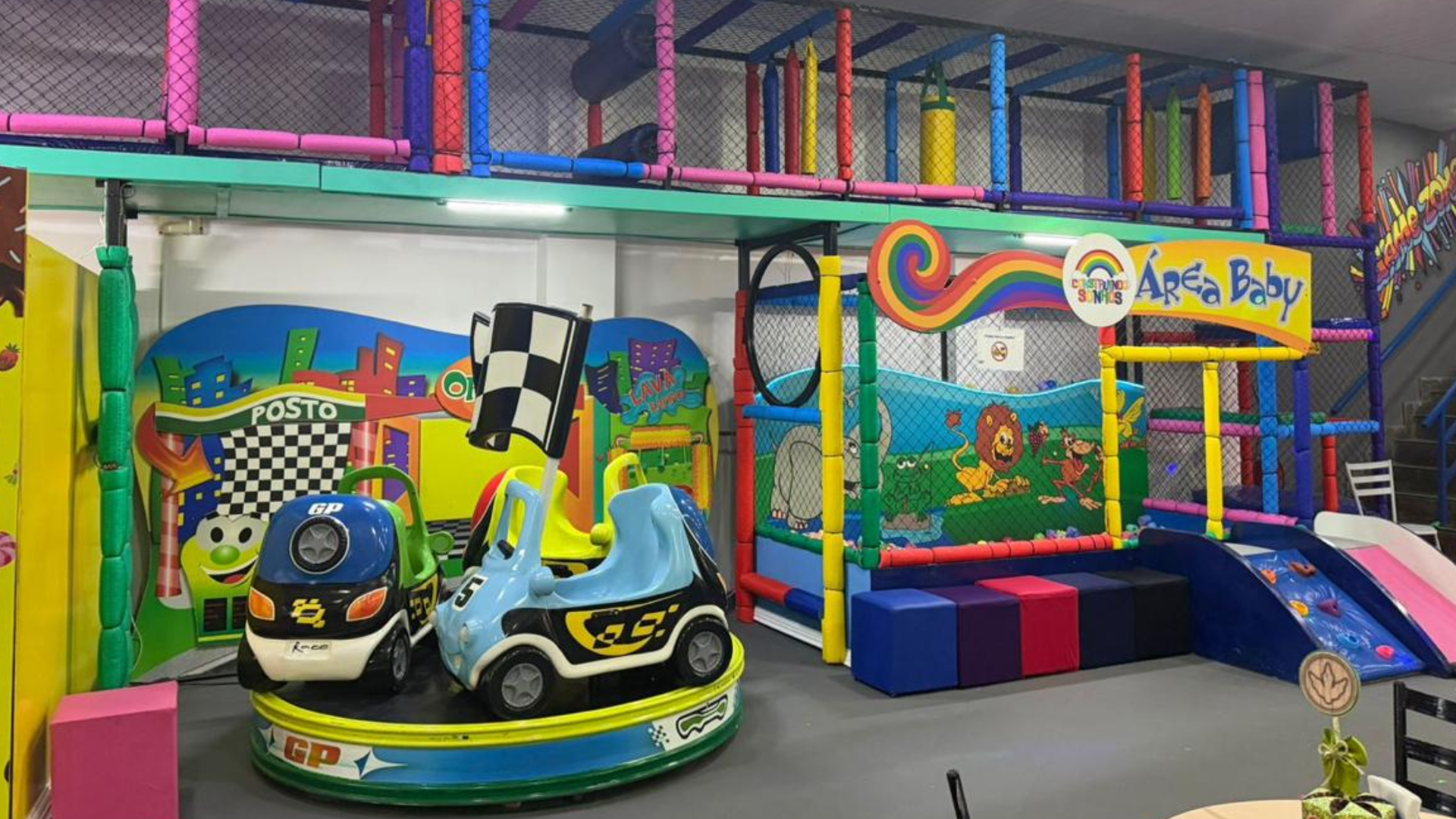 Ambiente decorado da Casa de Festas Construindo Sonhos Jacarepaguá